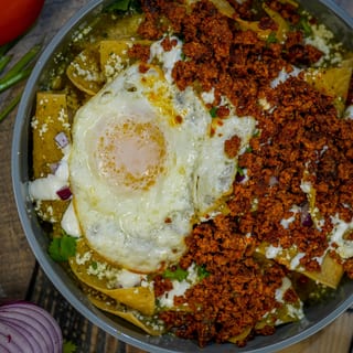 Chilaquiles Verdes/ Green Chilaquiles